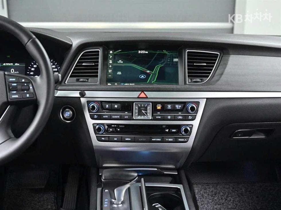 Дженезис G803.3 GDI AWD Премиум Люкс - 13