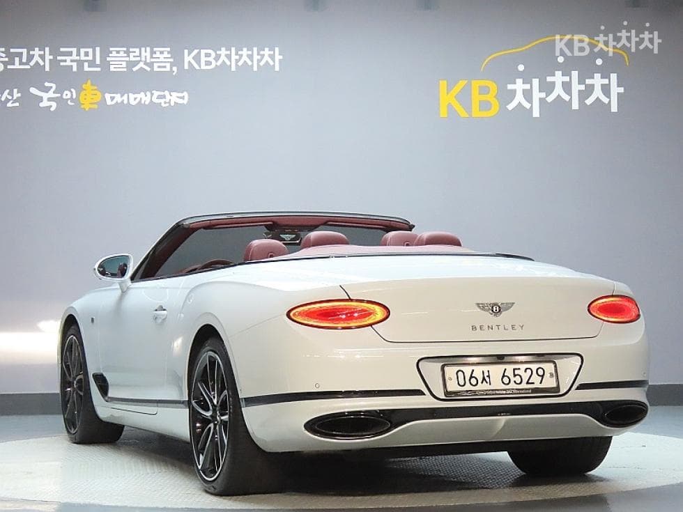 벤틀리 컨티넨탈 GT 3-토 поколение6.0 GTC - 4