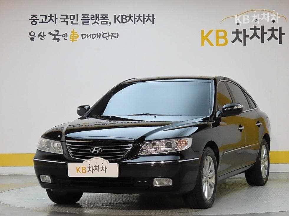 Hyundai Grandeur (Azera) New Luxury Q270 Luxury Standard - Image 1