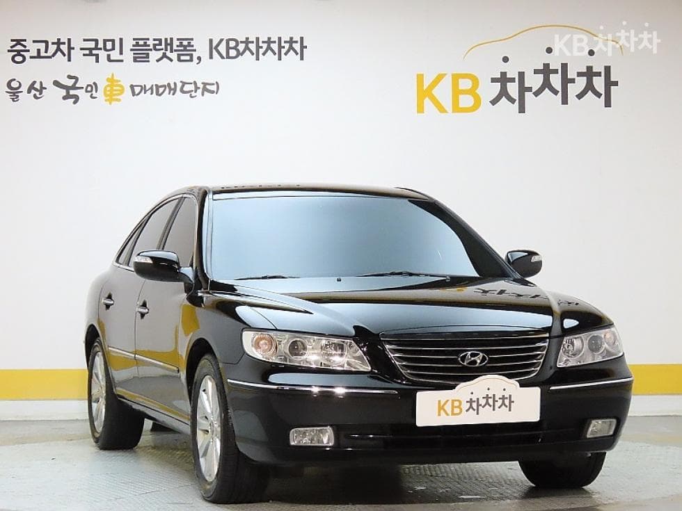 Hyundai Grandeur (Azera) New LuxuryQ270 Luxury Standard - 3