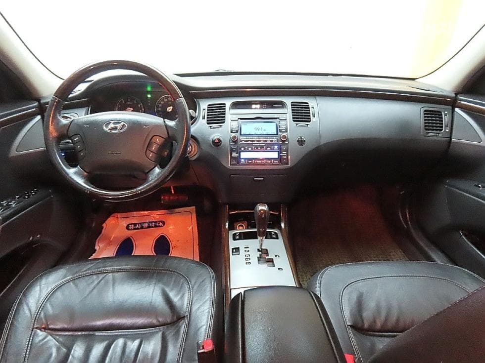 Hyundai Grandeur (Azera) New LuxuryQ270 Luxury Standard - 6