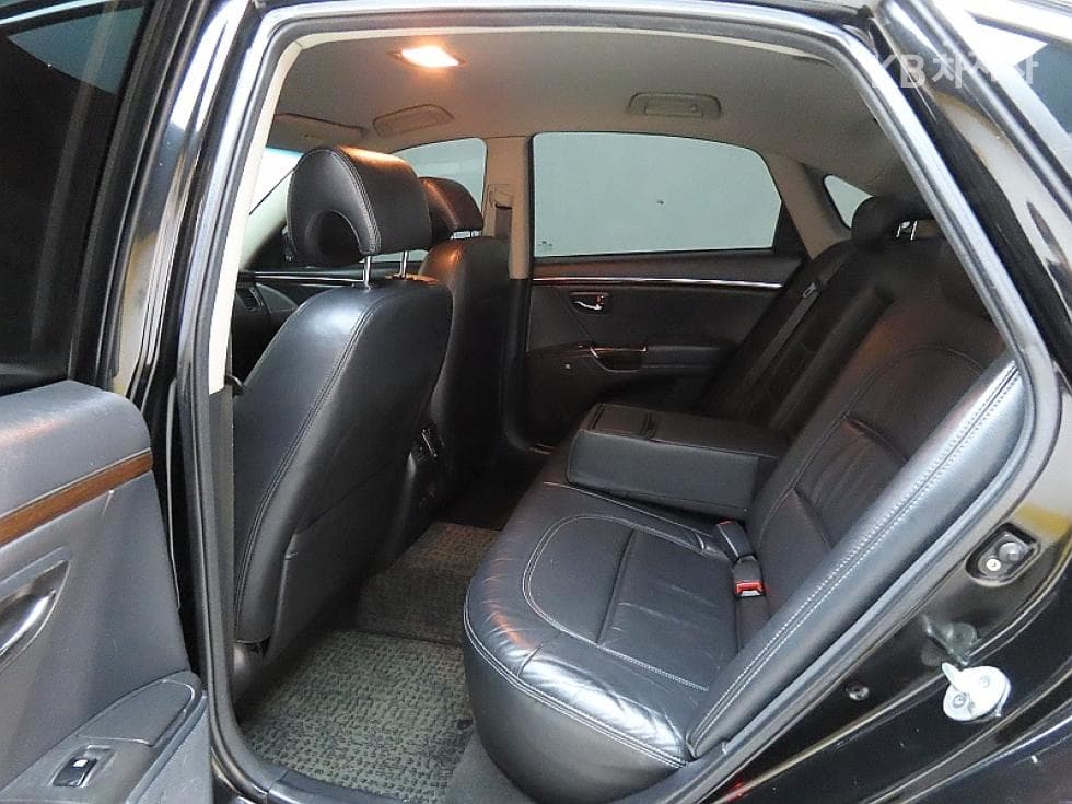 Hyundai Grandeur (Azera) New LuxuryQ270 Luxury Standard - 12