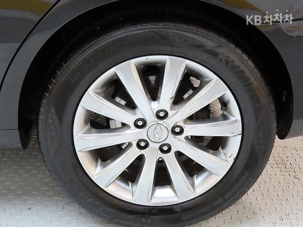Hyundai Grandeur (Azera) New LuxuryQ270 Luxury Standard - 19