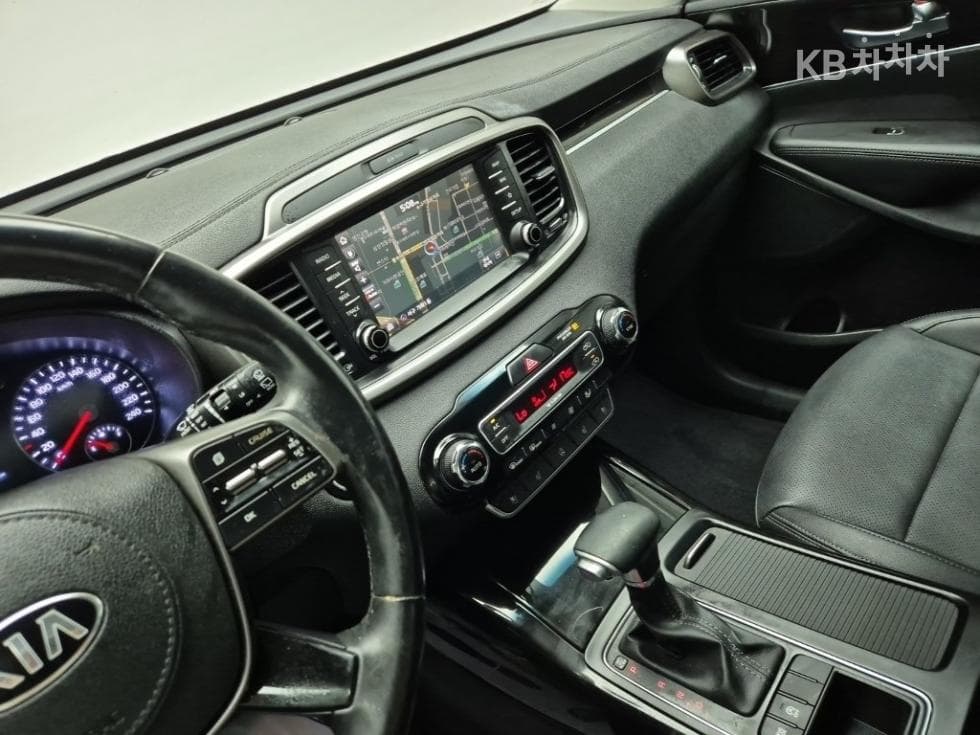 Киа The New (фейслифт) Sorento2.2 Дизел 2WD 넘버원 에디션 - 10
