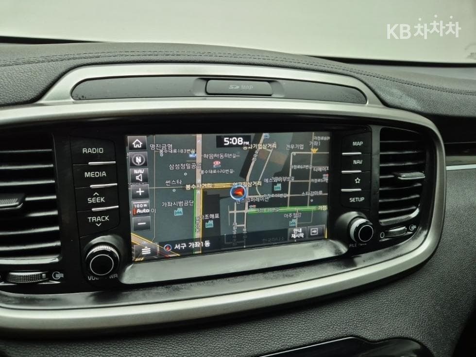 Киа The New (фейслифт) Sorento2.2 Дизел 2WD 넘버원 에디션 - 14