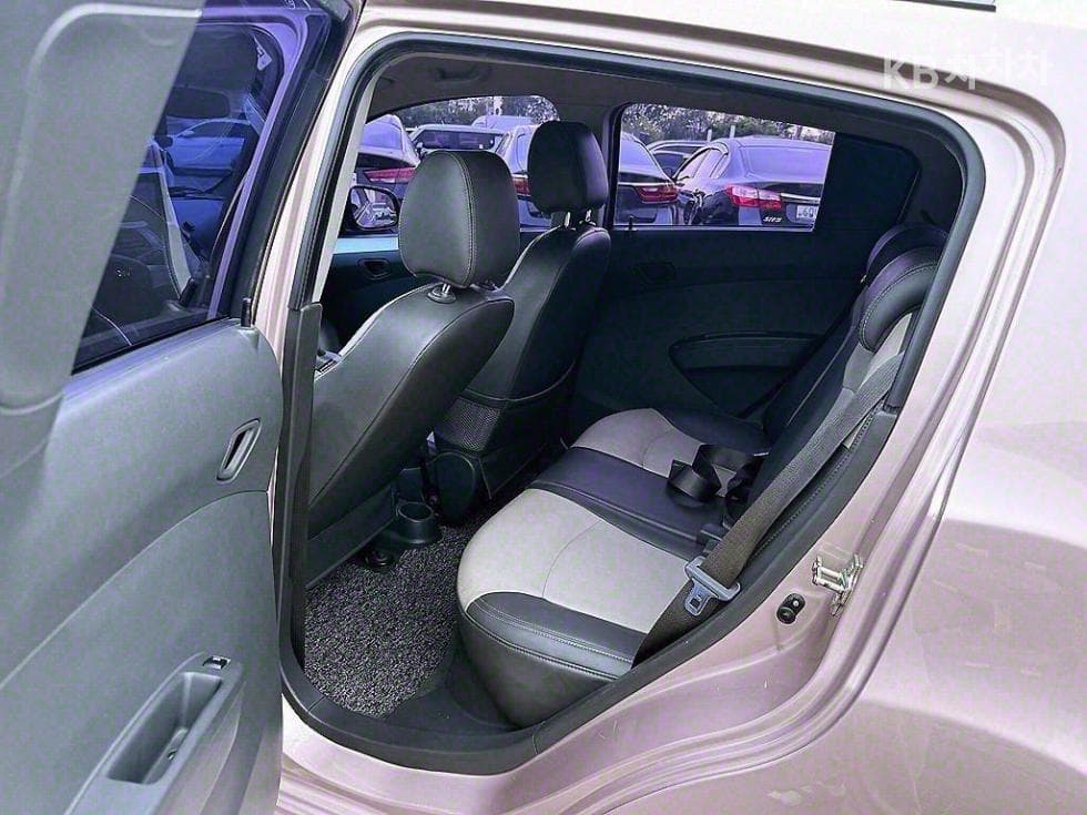 Джи Ем Корея Chevrolet Спарк스트라이프 에디션 Стандартен - 7