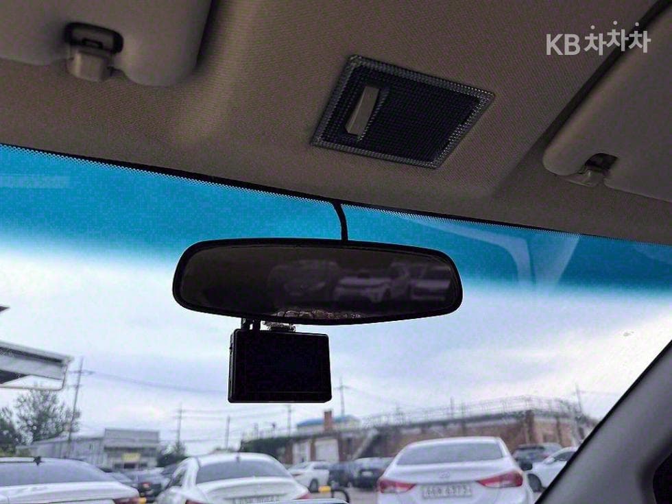 Джи Ем Корея Chevrolet Спарк스트라이프 에디션 Стандартен - 16