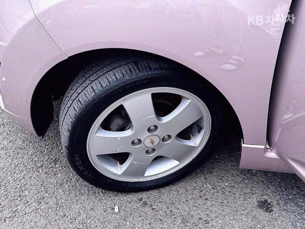 Джи Ем Корея Chevrolet Спарк스트라이프 에디션 Стандартен - 18