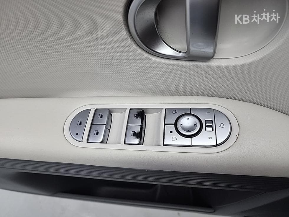 Хюндай IONIQ 5Long Range AWD Exclusive - 15