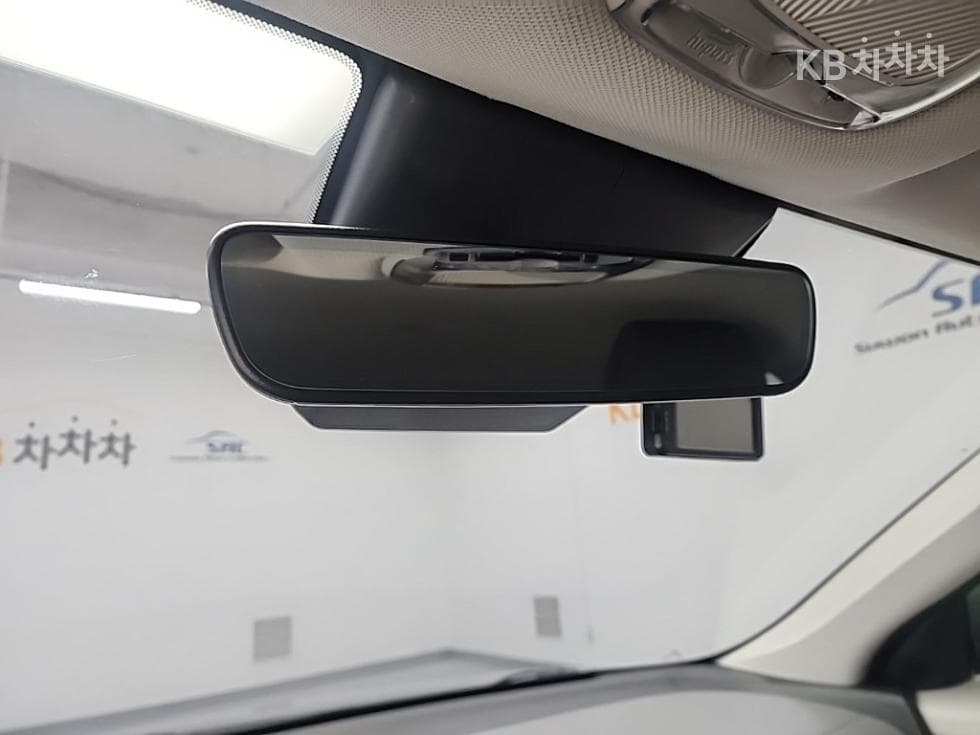 Хюндай IONIQ 5Long Range AWD Exclusive - 18