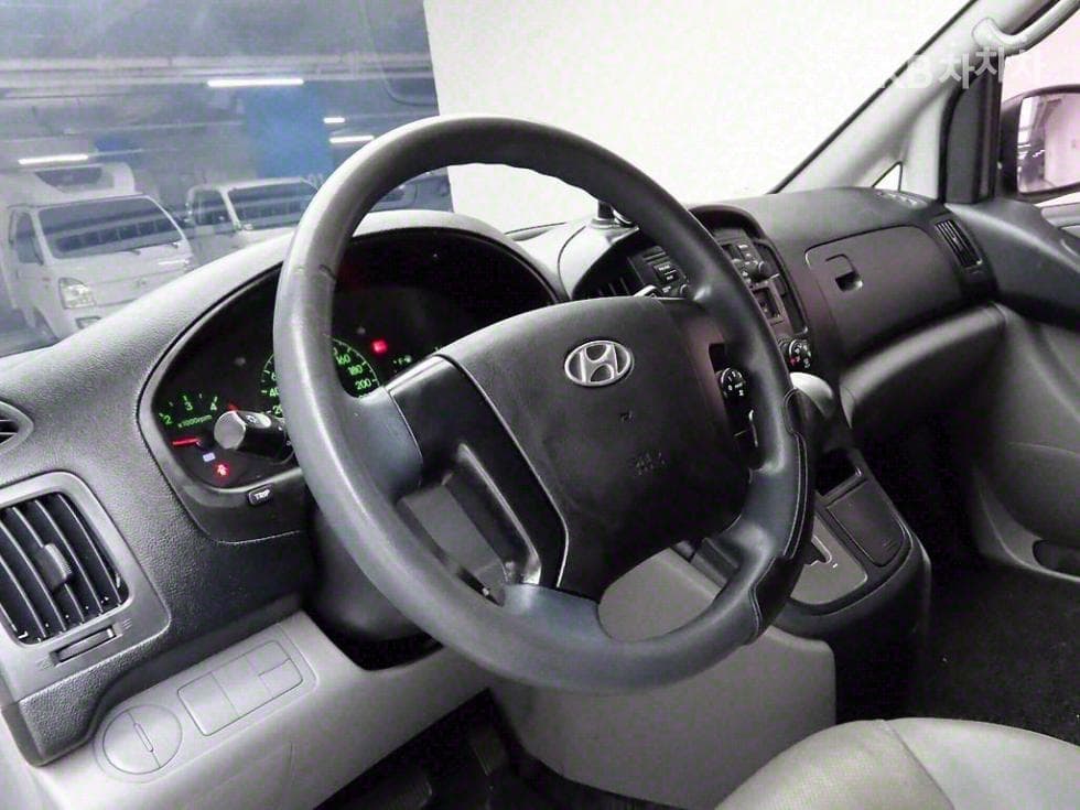 Hyundai Grand Starex3Seater승 Van CVX Luxury - 8