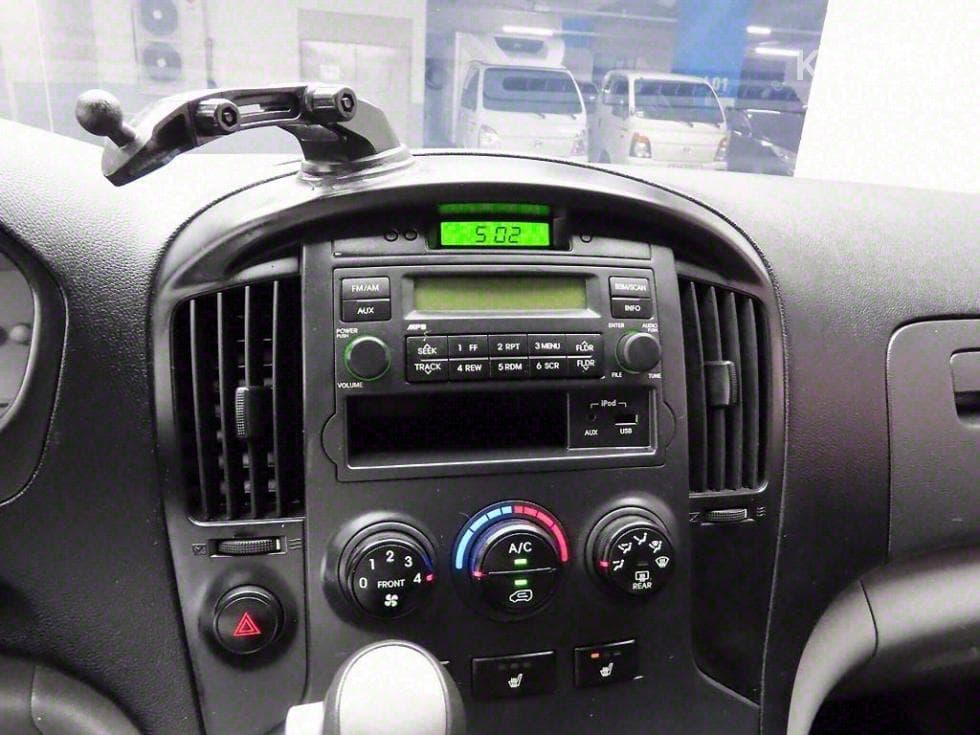 Hyundai Grand Starex3Seater승 Van CVX Luxury - 10
