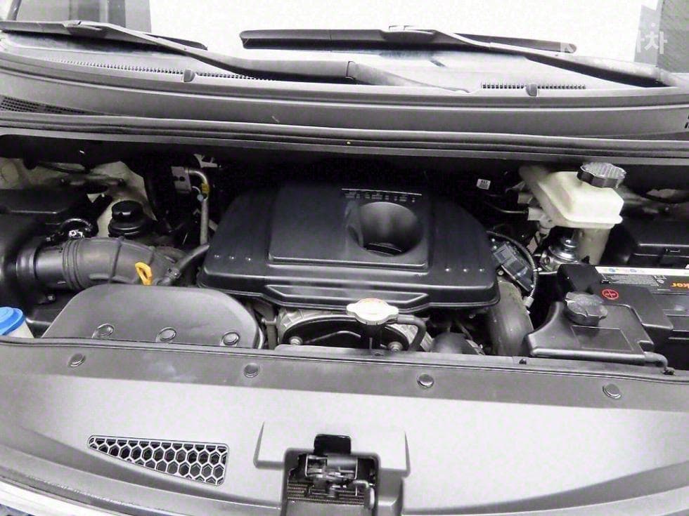 Hyundai Grand Starex3Seater승 Van CVX Luxury - 15