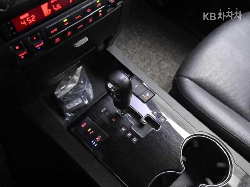 Киа Mohave4x4 KV300 Висок клас - 9