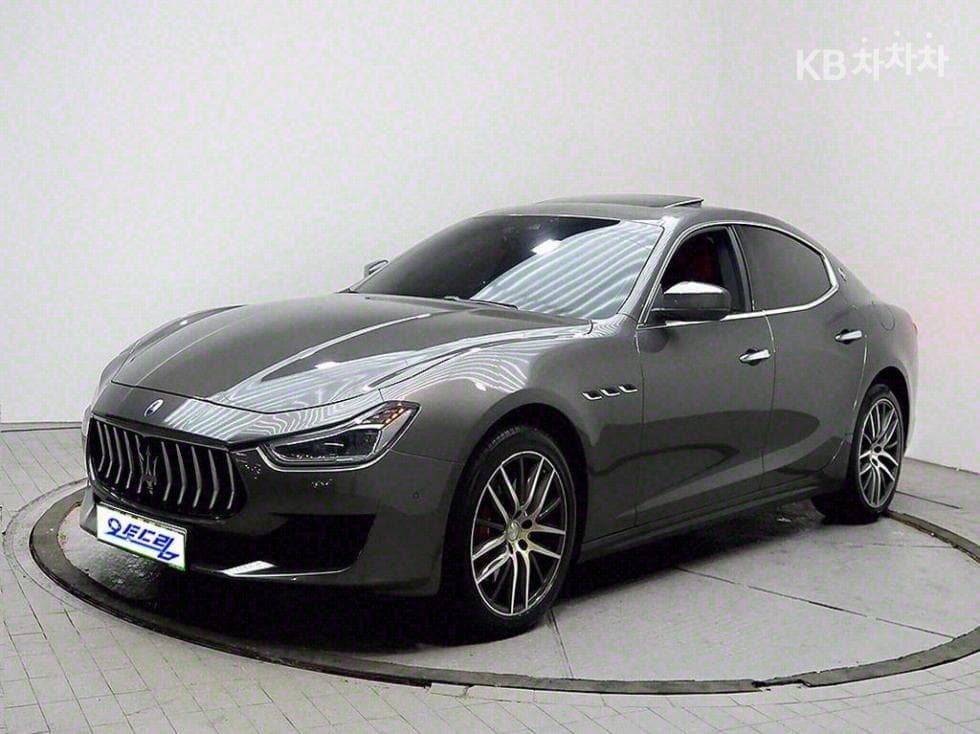 마세라티 기블리3.0 S Q4 3-토 поколение - 2