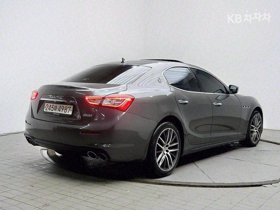 마세라티 기블리3.0 S Q4 3-토 поколение - 4