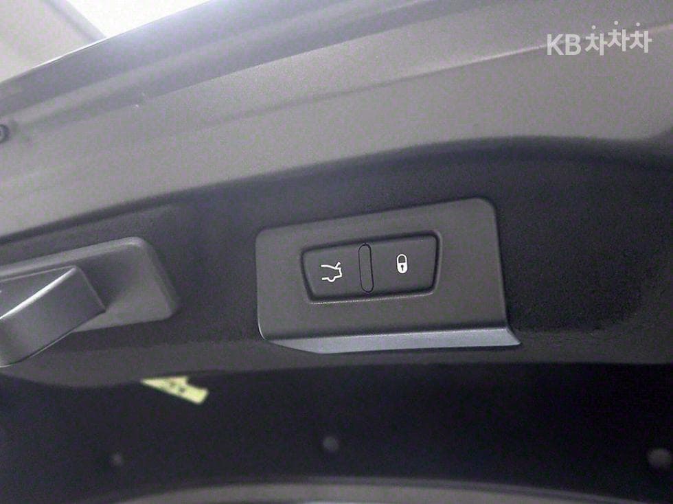 마세라티 기블리3.0 S Q4 3-토 поколение - 19