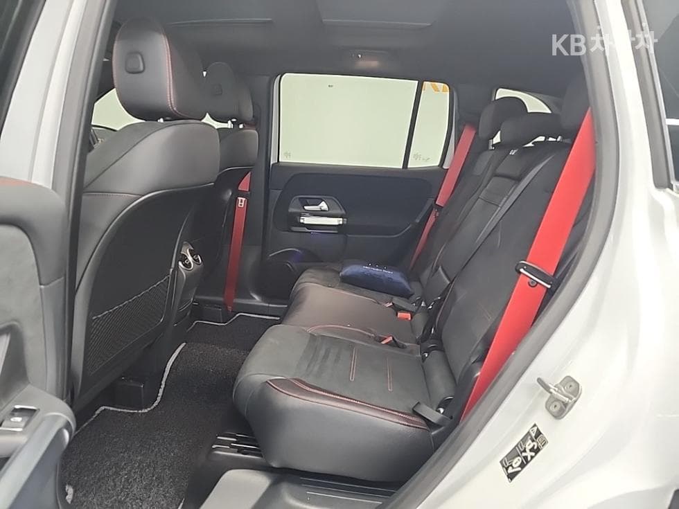 Mercedes-Benz GLB(X247)M-AMG GLB 35 4Matic - 12