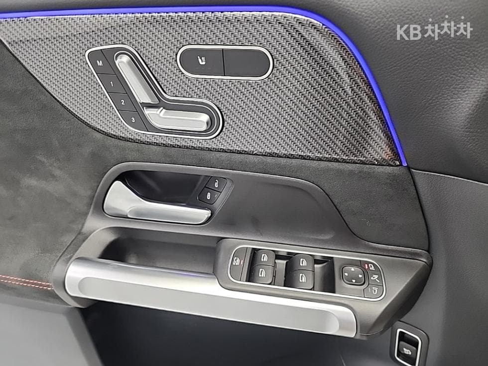 Mercedes-Benz GLB(X247)M-AMG GLB 35 4Matic - 16