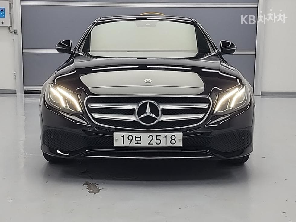 Mercedes-Benz E-Клас (W213)E300 Avantgarde - 2