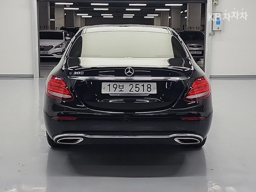 Mercedes-Benz E-Клас (W213)E300 Avantgarde - 3