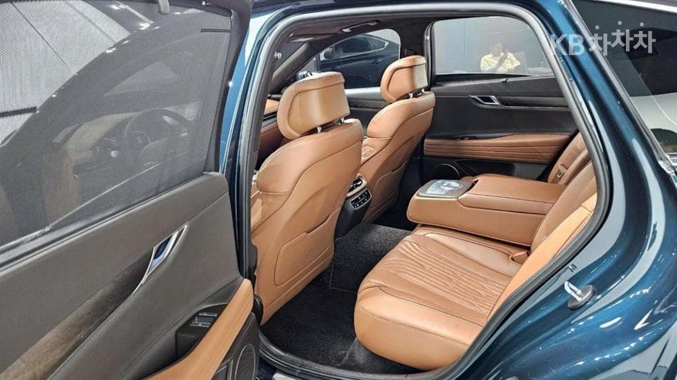 Дженезис G80(RG3)2.5 Турбо Бензин Директ Инжекция 2WD - 12