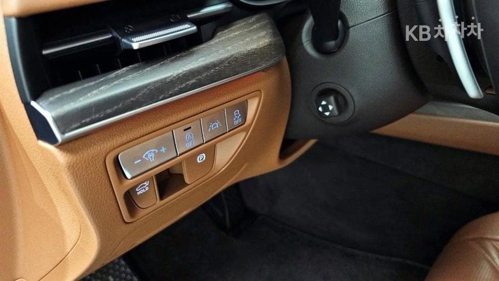 Дженезис G80(RG3)2.5 Турбо Бензин Директ Инжекция 2WD - 16