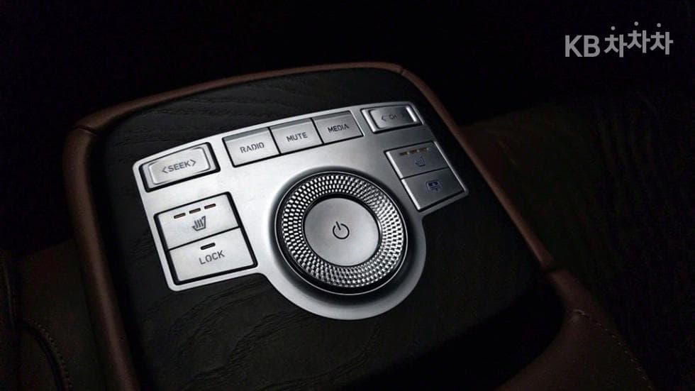 Дженезис G80(RG3)2.5 Турбо Бензин Директ Инжекция 2WD - 17