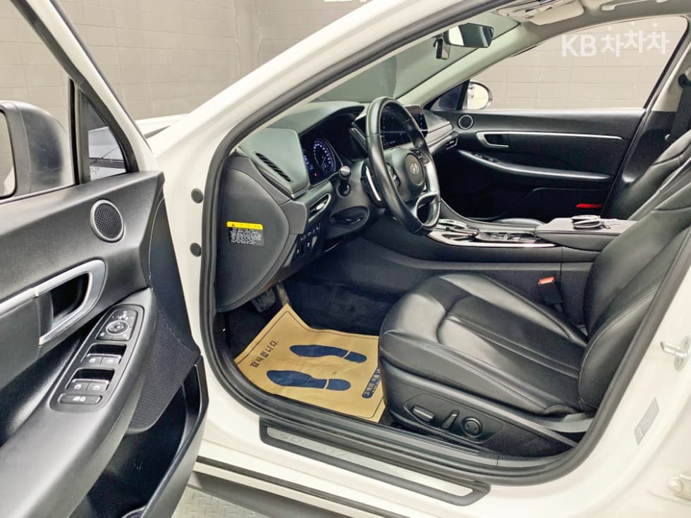 Хюндай Соната (DN8)2.0 Premium - 10