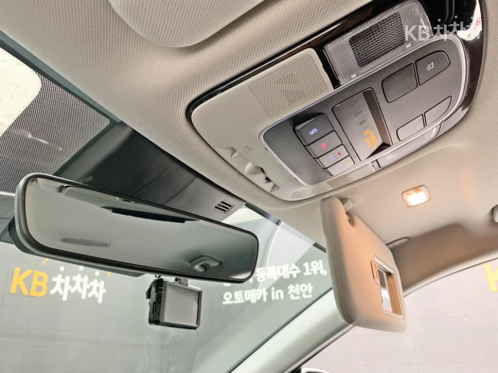 Хюндай Соната (DN8)2.0 Premium - 17