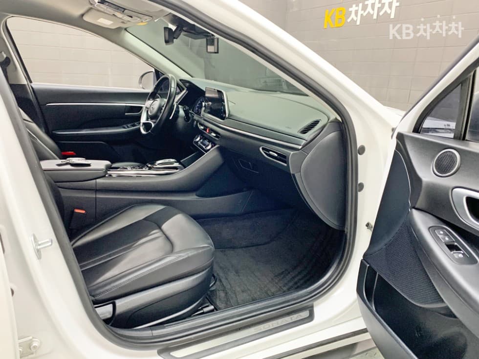 Хюндай Соната (DN8)2.0 Premium - 15