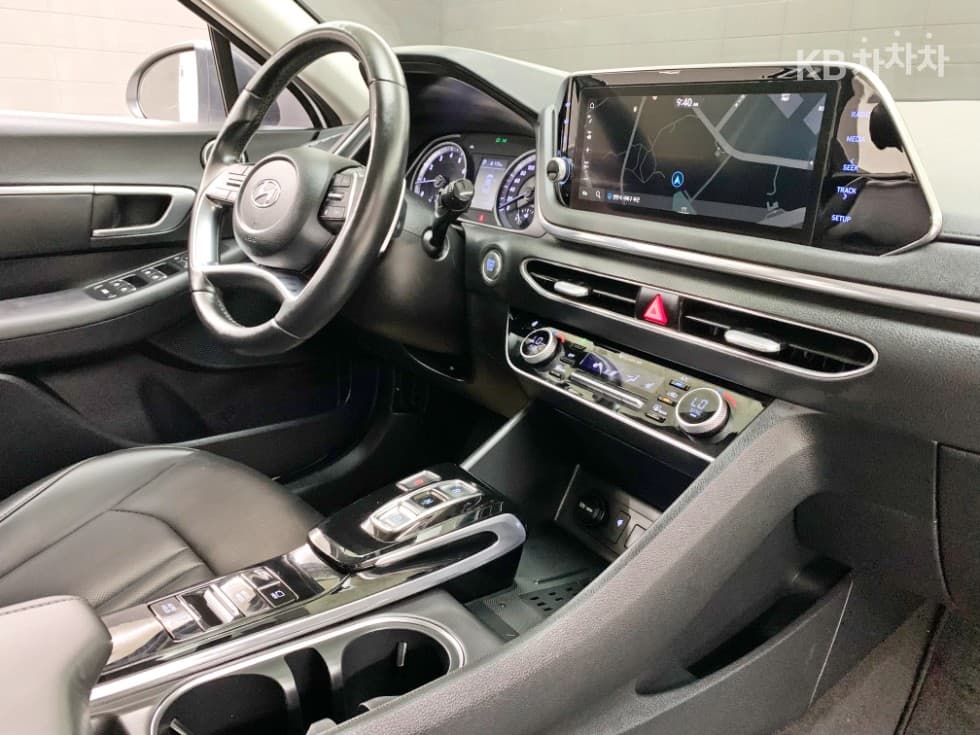 Хюндай Соната (DN8)2.0 Premium - 11