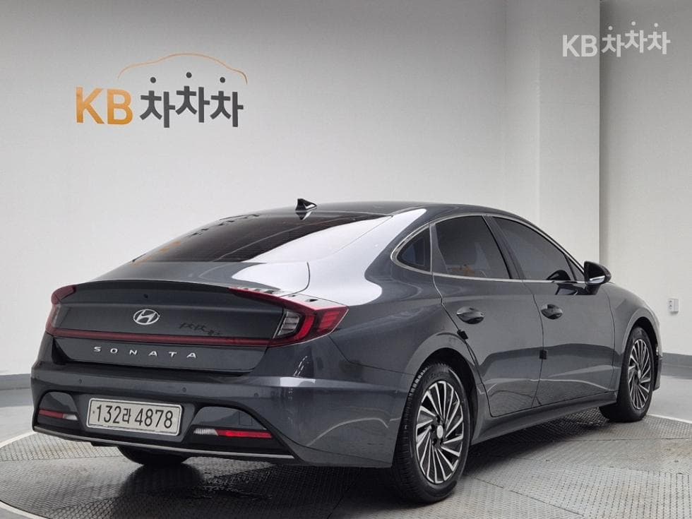 Hyundai Sonata Hybrid (DN8)2.0 Hybrid Premium 패밀리 - 3