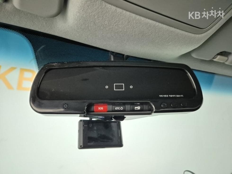 Киа The New (фейслифт) Бонго 3 (лек) EVBox Truck 1 тон 저상형 Королевска кабина Удължено междуосие Стандартен - 13