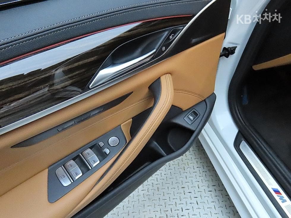 BMW 올Нов5 Серия (G30)520i M Sport - 13