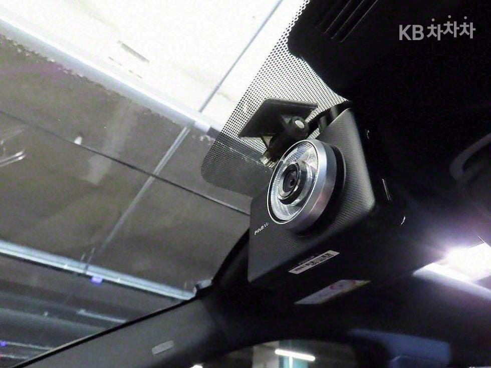 Land Rover Range Rover 벨라3.0 D300 R-Dynamic HSE - 14