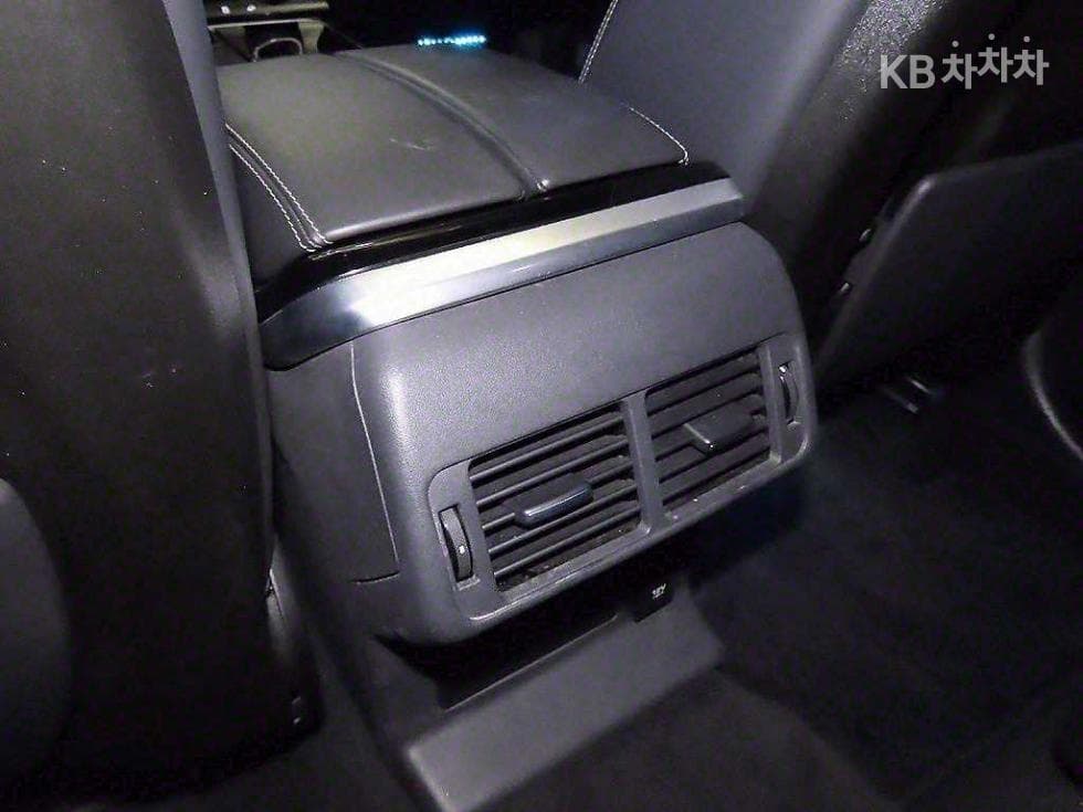 Land Rover Range Rover 벨라3.0 D300 R-Dynamic HSE - 15