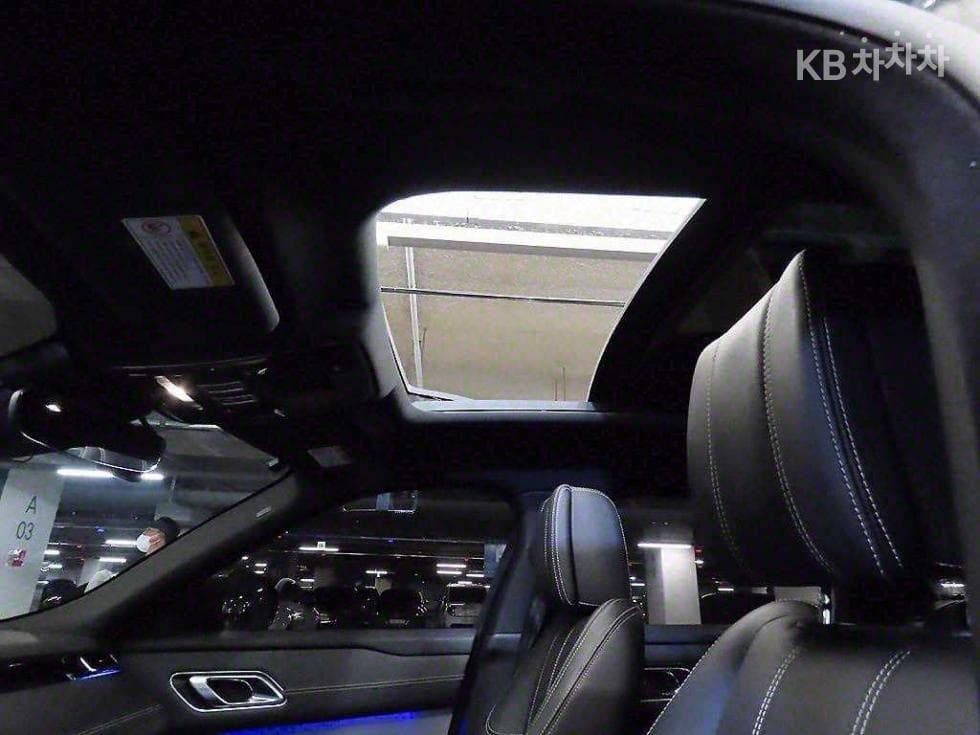 Land Rover Range Rover 벨라3.0 D300 R-Dynamic HSE - 16