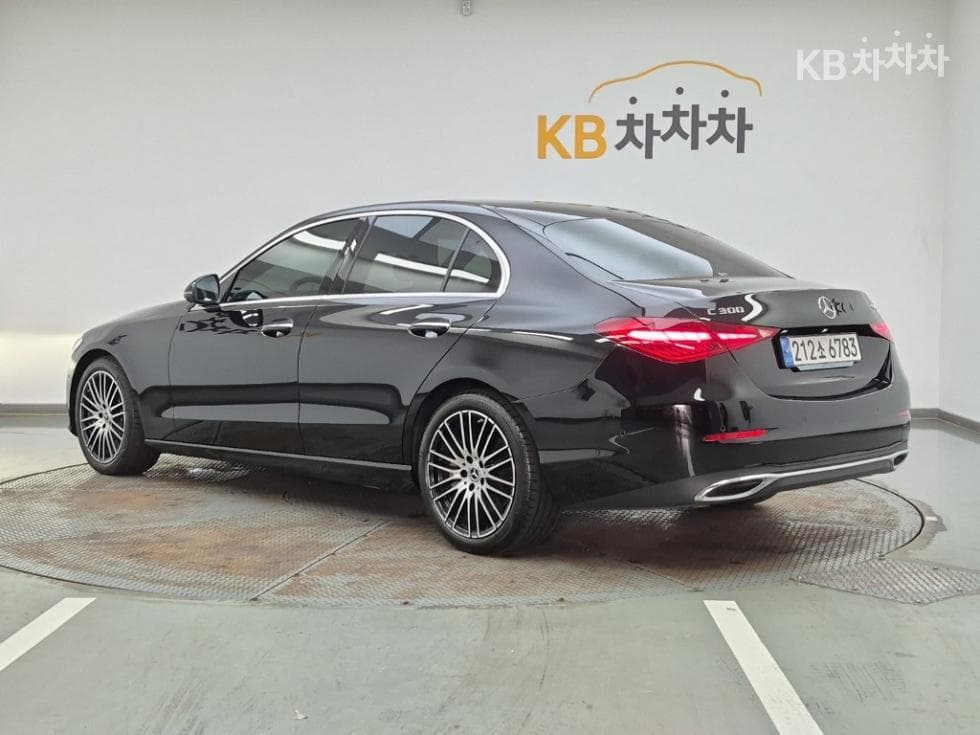 Mercedes-Benz C-Клас 6세대(W206)C300 4Matic Avantgarde - 3