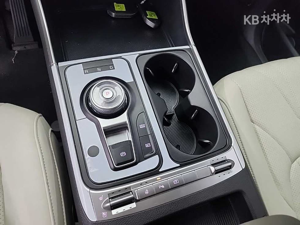 Киа The New (фейслифт) Канивал Хибрид 4-то поколениеВисок Лимузин (Канивал) 1.6 HEV 9-местен Signature - 8