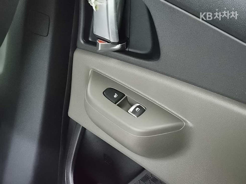 Киа The New (фейслифт) Канивал Хибрид 4-то поколениеВисок Лимузин (Канивал) 1.6 HEV 9-местен Signature - 15