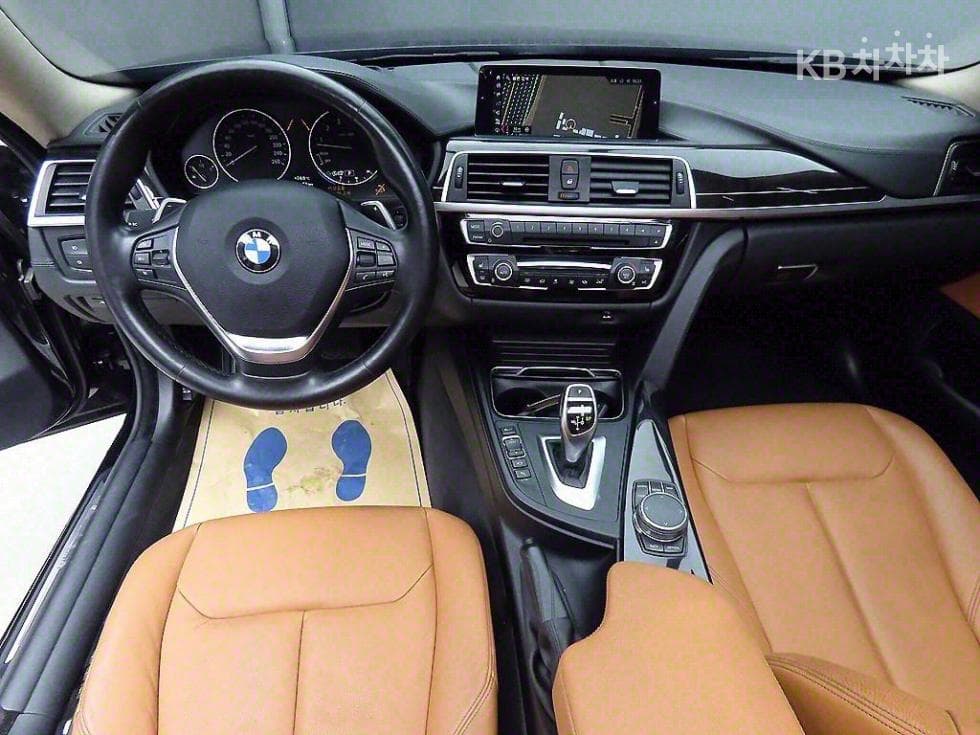 BMW 4시리즈 (F32)420i 그란Купе Лукс 라Местен F36 - 7