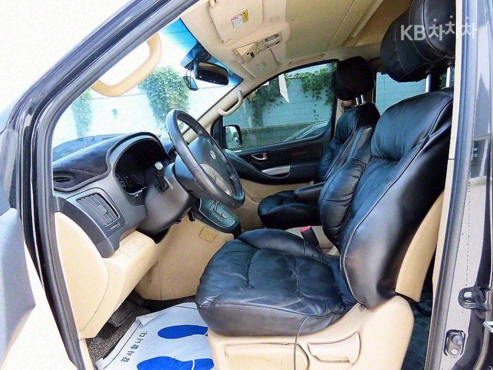 Хюндай Гранд Старекс11-местен Лимузин Модерн Специал - 5