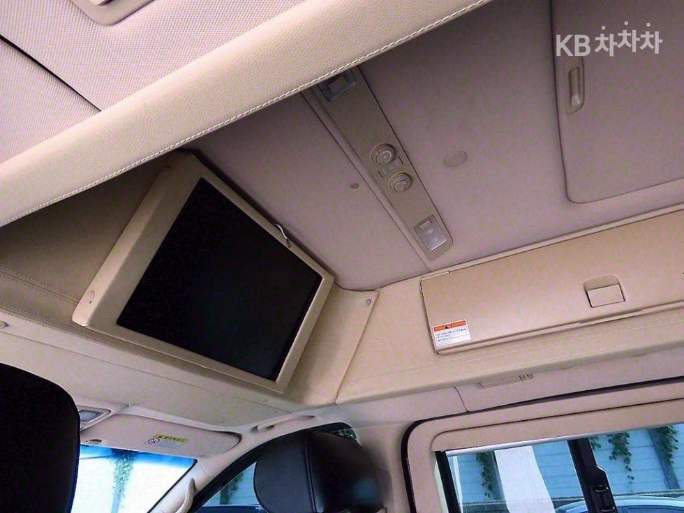 Хюндай Гранд Старекс11-местен Лимузин Модерн Специал - 15