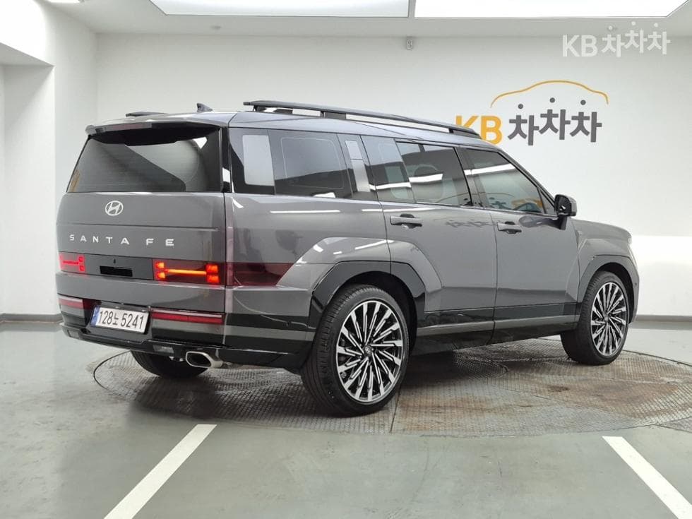 Hyundai The All New Santa Fe MX5Gasoline 2.5T 2WD Calligraphy - 4