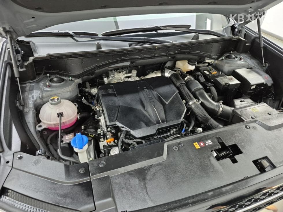 Hyundai The All New Santa Fe MX5Gasoline 2.5T 2WD Calligraphy - 6