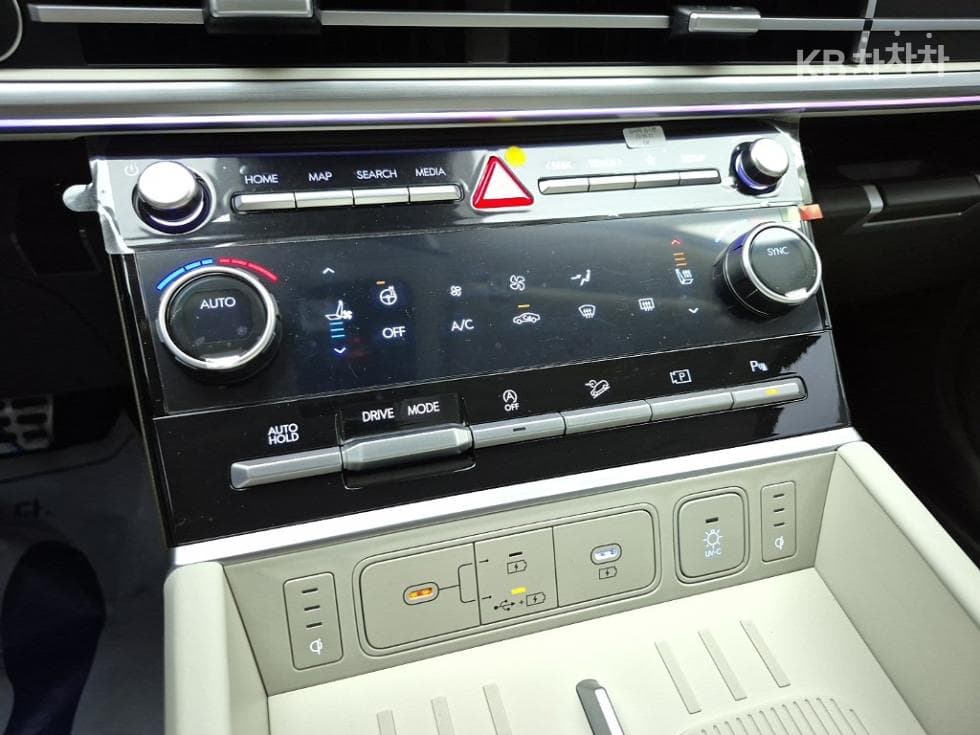 Hyundai The All New Santa Fe MX5Gasoline 2.5T 2WD Calligraphy - 10