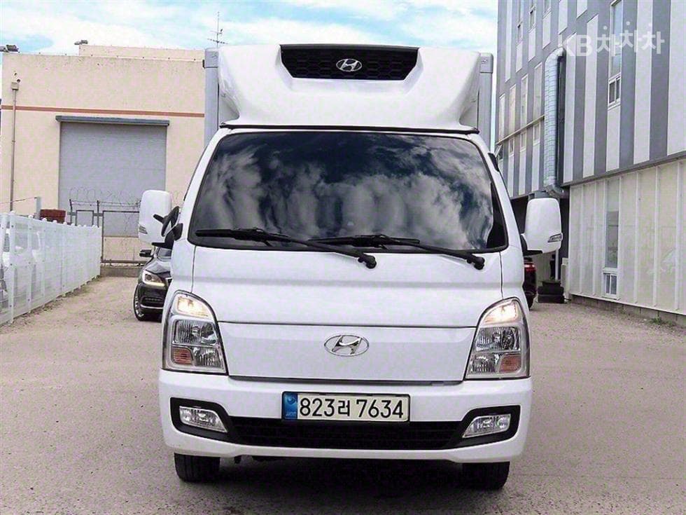 Хюндай Porter 2 Удължено междуосие Box Truck Super Cab SUP - Image 1
