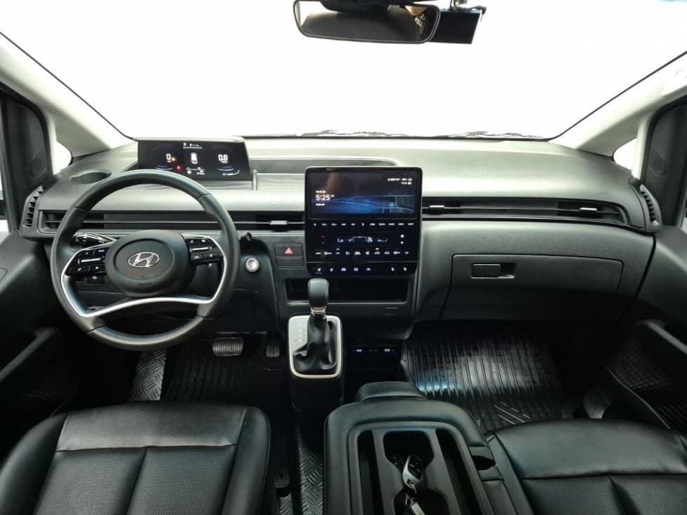 Hyundai Staria2.2 Tourer 11 Modern - 7