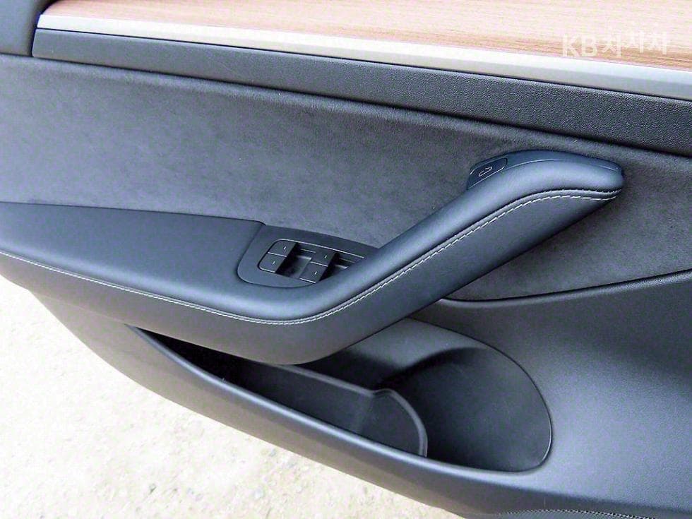 테슬라 Model 3Long Range - 10